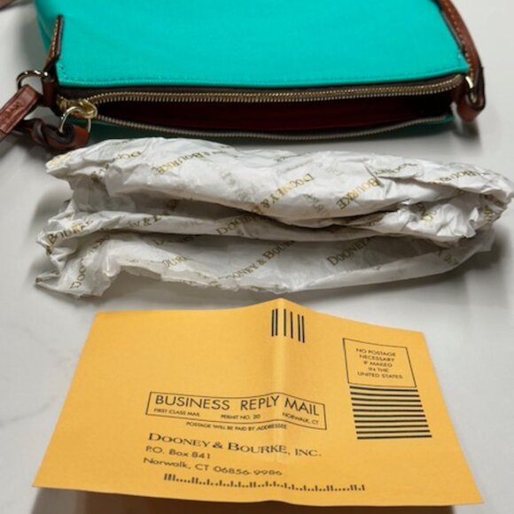 Dooney & Bourke Crossbody Pouchette Shoulder Bag Green Nylon and Leather NWOT - Picture 8 of 15